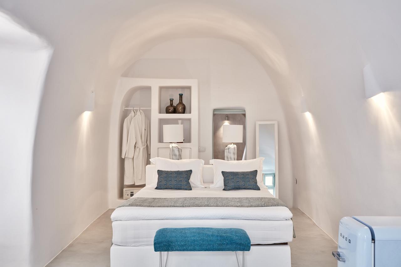Limestone Фира Екстериор снимка